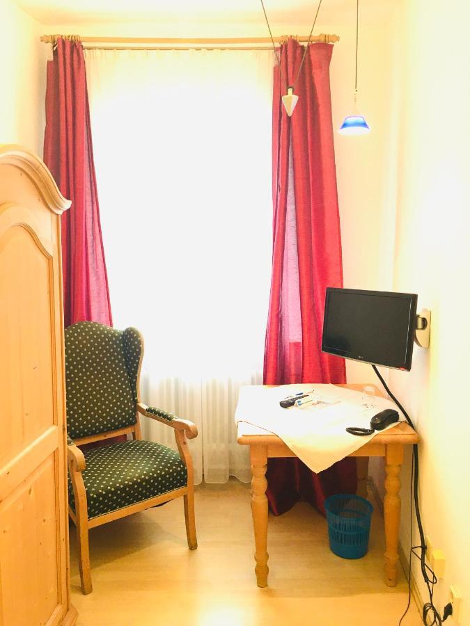 Hotel Bairischer Hof Marktredwitz Esterno foto